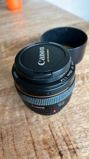 Canon lens EF 50mm 1.4 + canon 450d en 2 lenzen beschikbaar voor biedingen