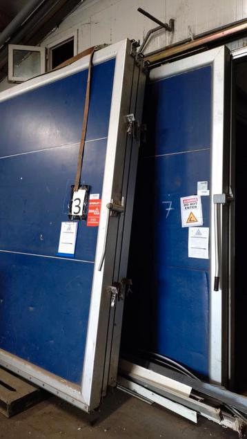 Koelceldeur beschikbaar voor biedingen