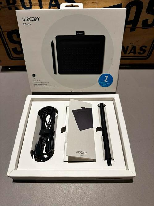 Wacom Intuos Tekentablet - Zo Goed Als Nieuw, Computers en Software, Tekentablets, Zo goed als nieuw, Bedraad, Ophalen of Verzenden