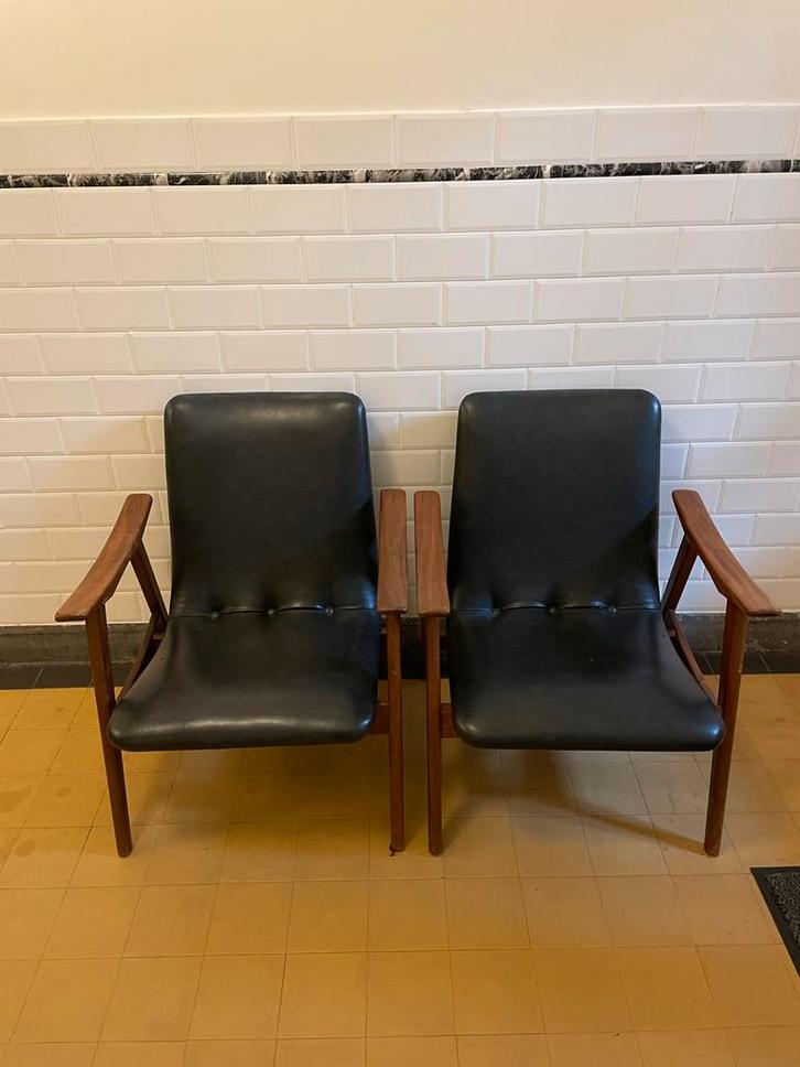 2 Thonet stoelen - Vintage Design, Antiek en Kunst, Antiek | Meubels | Stoelen en Banken, Ophalen of Verzenden
