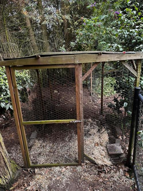 Kippenren groot GRATIS AFHALEN, Dieren en Toebehoren, Pluimvee | Toebehoren, Zo goed als nieuw, Kippenhok of Kippenren, Ophalen