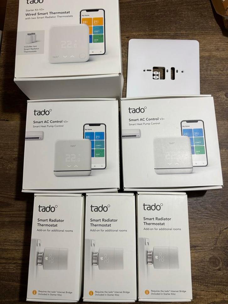 Tado V3+ Slimme Thermostaat Set Compleet, Doe-het-zelf en Verbouw, Thermostaten, Zo goed als nieuw, Slimme thermostaat, Ophalen of Verzenden
