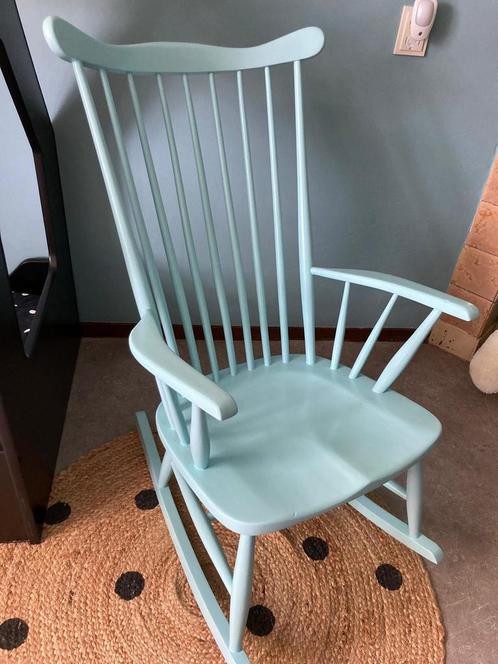 Schommelstoel Lichtblauw IN PRIMA STAAT, Kinderen en Baby's, Kinderkamer | Tafels en Stoelen, Gebruikt, Stoel(en), Ophalen