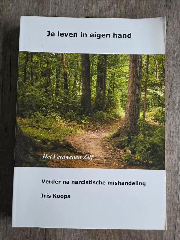 Je leven in eigen hand - Iris Koops, Boeken, Psychologie, Gelezen, Ophalen of Verzenden