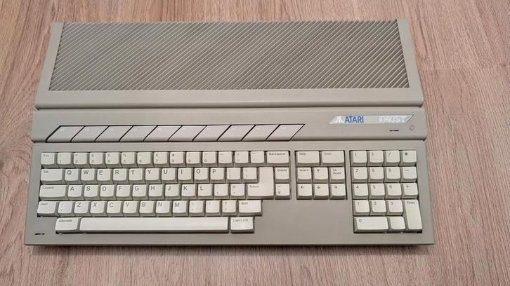 Atari 1040STf - 4Mb - Mooie staat, Computers en Software, Vintage Computers, Ophalen of Verzenden