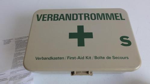 Verbanddoosjes met inhoud, twee oude verbandtrommels, Antiek en Kunst, Curiosa en Brocante, Ophalen of Verzenden