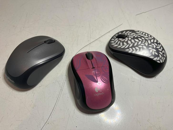 Draadloze Logitech muizen in excellent used condition, Computers en Software, Muizen, Gebruikt, Muis, Linkshandig, Rechtshandig