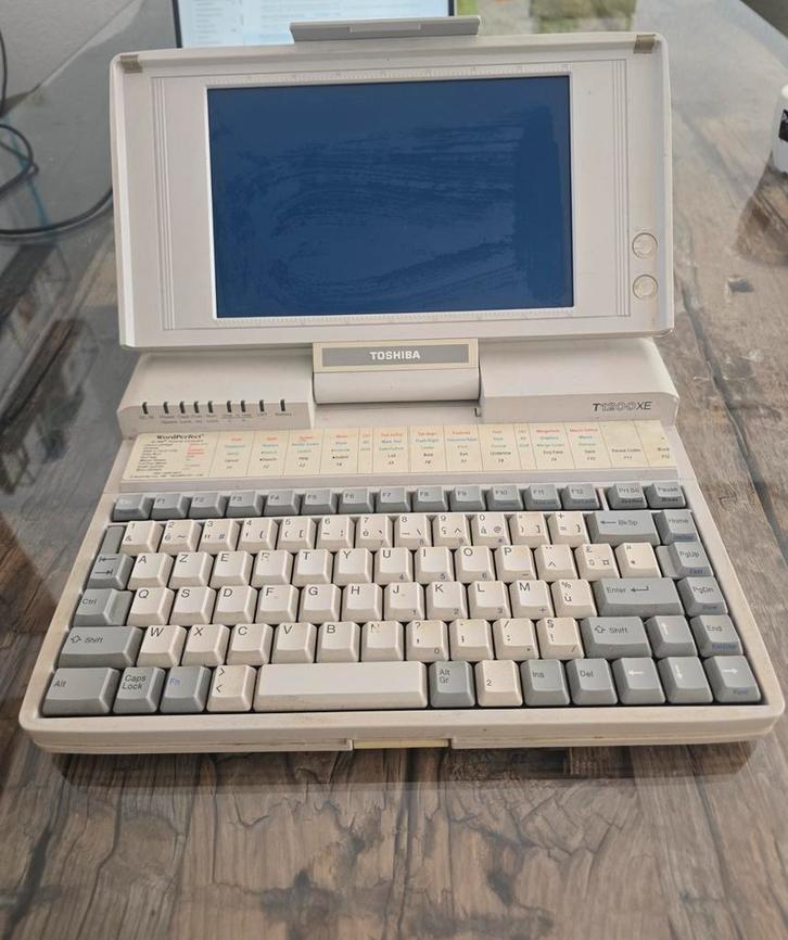 Toshiba T1200XE Vintage Laptop - Zeldzaam!, Computers en Software, Vintage Computers, Ophalen of Verzenden