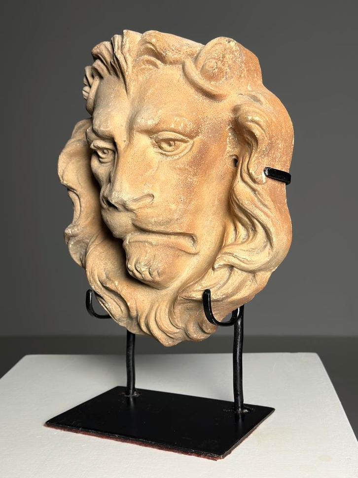 Beeld Leeuw op standaard, Antiek en Kunst, Kunst | Beelden en Houtsnijwerken, Ophalen of Verzenden