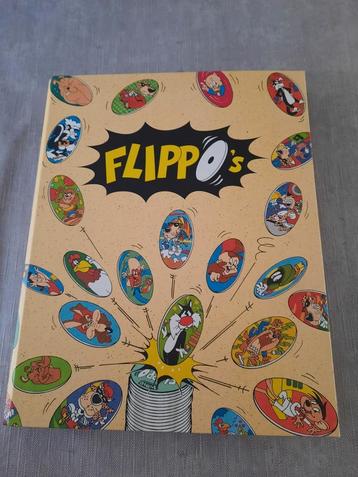 Flippo map met 4 bladen extra flippo's beschikbaar voor biedingen