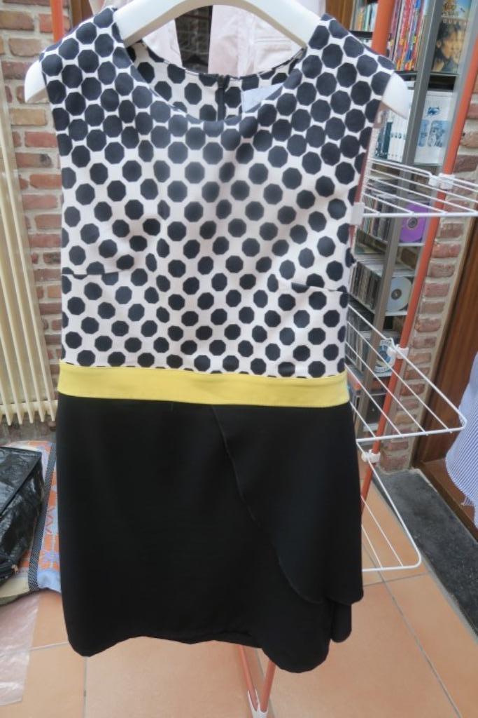 Kleedje polkadot zwart écru geel Amélie&Amelie  mt 38, Kleding | Dames, Jurken, Zo goed als nieuw, Maat 38/40 (M), Overige kleuren