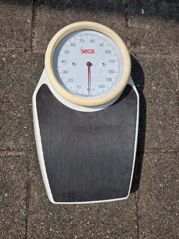 Seca 761 Doktersweegschaal  tot 150kg beschikbaar voor biedingen