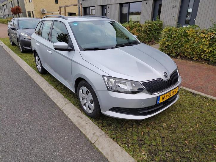 Skoda Fabia 1.2 TSI 66KW Combi 2016 Grijs, Auto's, Skoda, Particulier, Fabia, ABS, Airbags, Airconditioning, Bluetooth, Boordcomputer
