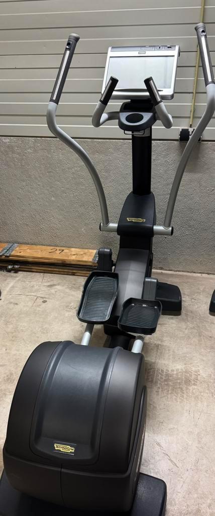 Technogym Synchro Crosstrainer Excite+ 700 UNITY Black, Sport en Fitness, Fitnessmaterialen, Zo goed als nieuw, Overige typen