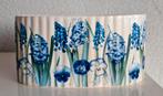 Bloempot met Hyacinten, Blauwe Druifjes en Violen, Ophalen of Verzenden, Rond, Aardewerk, Minder dan 25 cm