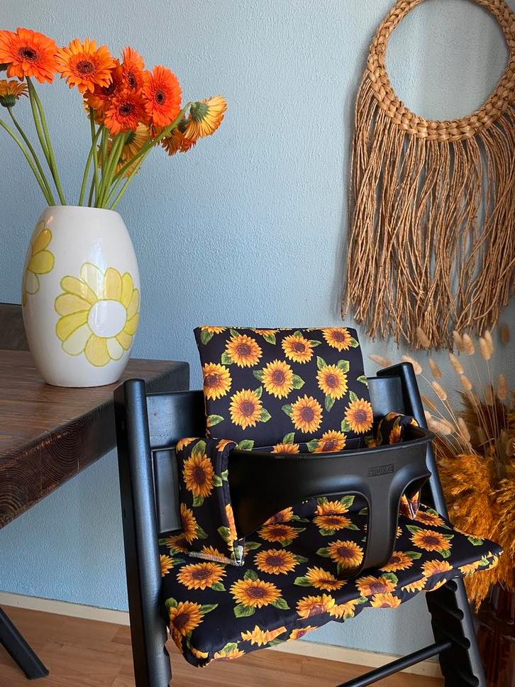 Zonnebloemen kussenset voor kinderstoel stokke trip trap, Kinderen en Baby's, Kinderstoelen, Nieuw, Meegroeistoel, Stoelverkleiner