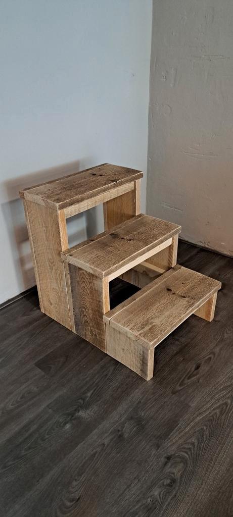 Steigerhouten trapje, Doe-het-zelf en Verbouw, Ladders en Trappen, Zo goed als nieuw, Trap, Minder dan 2 meter, Ophalen