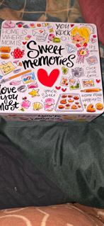 Blond amsterdam koekjes blik, Hobby en Vrije tijd, Tekenen, Ophalen, Zo goed als nieuw, Potlood of Stift