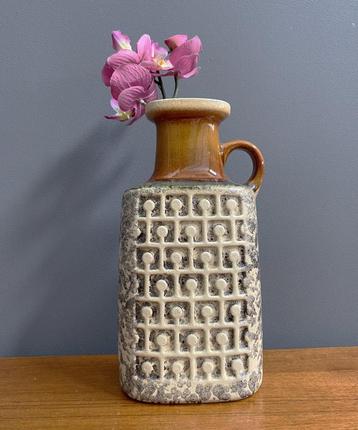 60 jaren D60 VEB Haldensleben witte reliëf vaas bruine hals beschikbaar voor biedingen