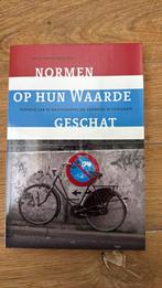 Normen op hun waarde geschat, Ophalen of Verzenden, Zo goed als nieuw