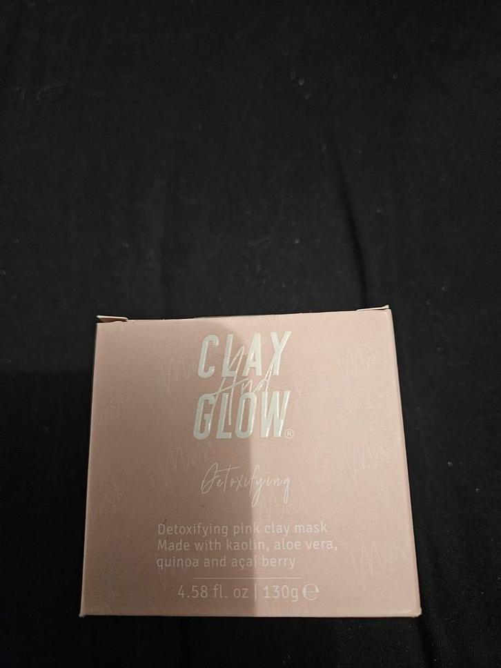 Clay and glow gezichtsmasker, Sieraden, Tassen en Uiterlijk, Uiterlijk | Gezichtsverzorging, Nieuw, Gehele gezicht, Ophalen of Verzenden