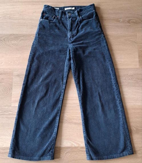 Levi's Ribcage wide leg spijkerbroek blauw - Maat W25 L32, Kleding | Dames, Spijkerbroeken en Jeans, Zo goed als nieuw, W27 (confectie 34) of kleiner