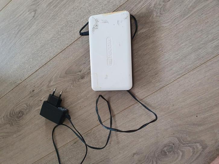 Sitecom LN-120 Gigabit Switch 5 Port, Computers en Software, Netwerk switches, Zo goed als nieuw, Ophalen of Verzenden