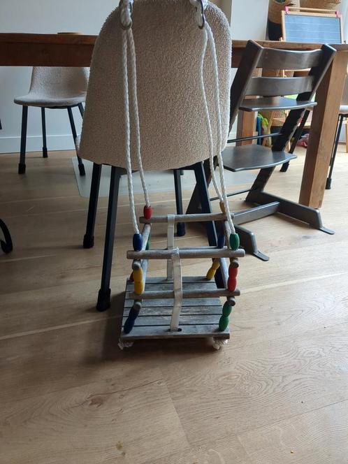 Houten baby dreumes peuter schommel, Kinderen en Baby's, Speelgoed | Buiten | Speeltoestellen, Gebruikt, Schommel, Ophalen