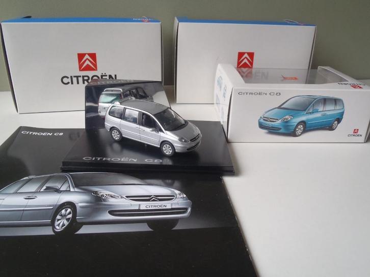 NOREV 1:43 Citroën C 8 met folder 2002, Hobby en Vrije tijd, Modelauto's | 1:43, Nieuw, Auto, Norev, Ophalen of Verzenden
