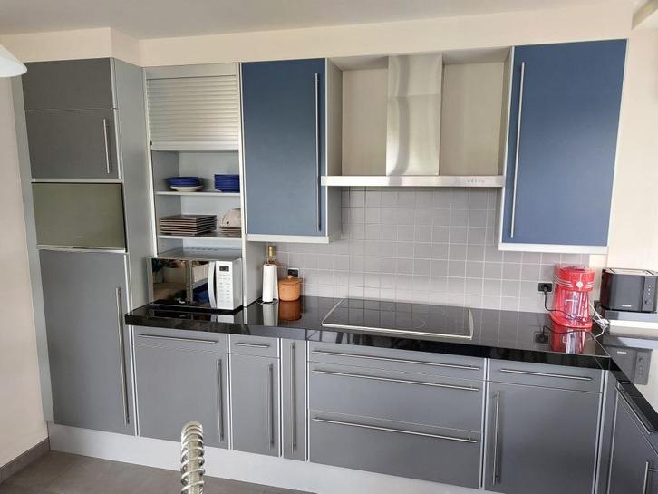 Volledige keuken L-vorm met eiland, Huis en Inrichting, Keuken | Complete keukens, Zo goed als nieuw, Hoekkeuken, Overige kleuren