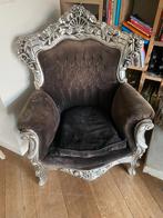 Antieke fauteuil, Ophalen