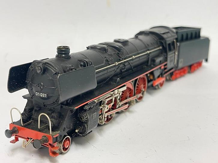 ** Märklin 3048 ** V1 Stoom Locomotief BR 01 + Tender DB **, Hobby en Vrije tijd, Modeltreinen | H0, Zo goed als nieuw, Locomotief