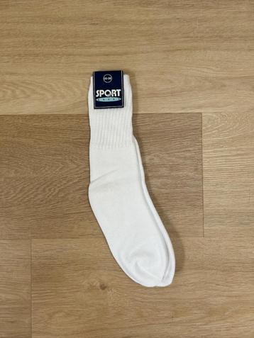 *NIEUW!* Witte sportsokken in maat 35 - 38 beschikbaar voor biedingen
