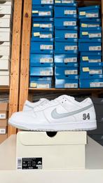 Nike SB Dunk Low Supreme 94 White Metallic Silver| maat 48.5, Wit, Nike, Nieuw, Ophalen of Verzenden