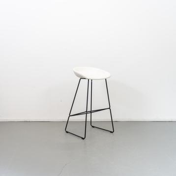 6 Hay about a stool AAS38 Wit leer 75 cm beschikbaar voor biedingen