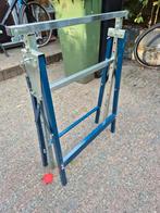 Metalen schraag, Ophalen