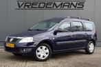 Dacia Logan MCV 1.6 Lauréate, Auto's, Stof, Gebruikt, 4 cilinders, Blauw