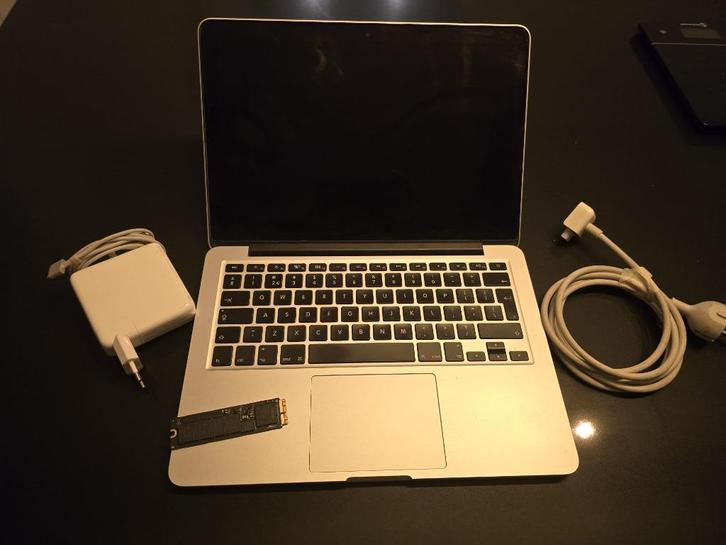 Macbook Pro (Retina, 13-inch) 2015 - 16gb RAM - 256gb, Computers en Software, Apple Desktops, Gebruikt, iMac, SSD, 2 tot 3 Ghz