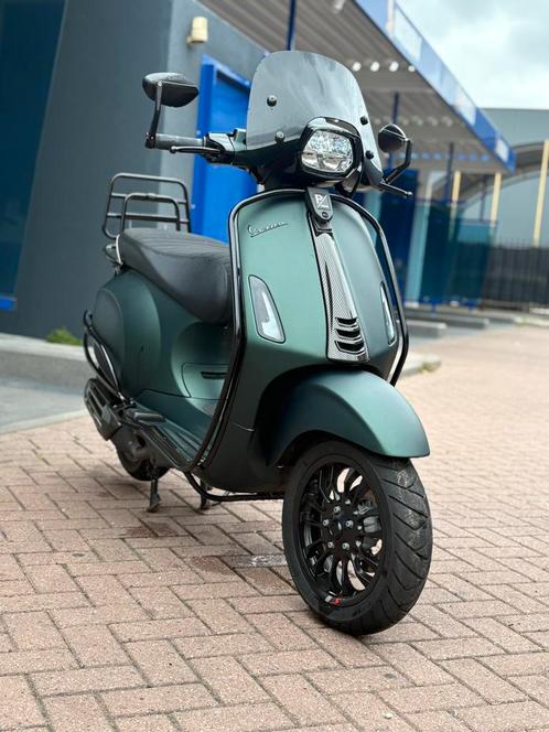 Vespa sprint Cobra Green 2022, Fietsen en Brommers, Scooters | Vespa, Zo goed als nieuw, Overige modellen, Maximaal 45 km/u, Benzine