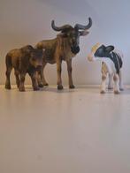 Schleich gnoe, bizon kalf en melkkoe kalf wildlife/farmlife, Ophalen of Verzenden, Gebruikt