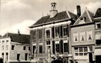 ZaltBommel - Gemeentehuis 1, Verzamelen, Ansichtkaarten | Nederland, Verzenden, 1940 tot 1960, Ongelopen, Gelderland