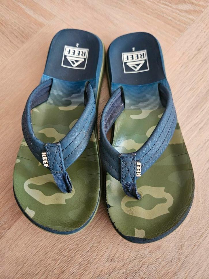Reef slippers maat 32 / 33, Kinderen en Baby's, Kinderkleding | Schoenen en Sokken, Zo goed als nieuw, Overige typen, Jongen of Meisje