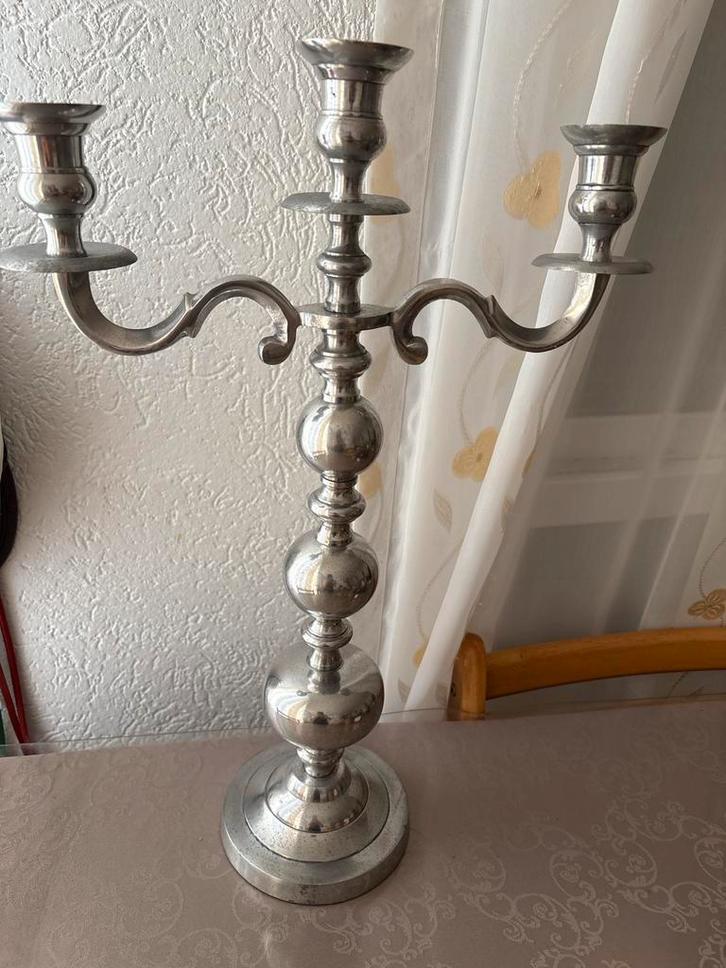 Zilverkleurige Kandelaar voor 3 Kaarsen, Huis en Inrichting, Woonaccessoires | Kandelaars en Kaarsen, Gebruikt, Kandelaar, 25 tot 50 cm