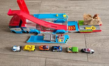 PAW Patrol Launch 'N Haul Vrachtwagen met 6 Voertuigen beschikbaar voor biedingen