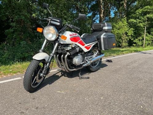 Belastingvrije Suzuki GS 700 E uit '85, Motoren, Motoren | Oldtimers, Toermotor, meer dan 35 kW, 4 cilinders, Ophalen