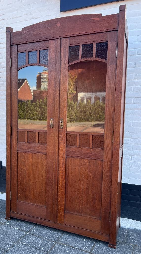 niet uitneembare antiek eiken kast met planken, 110 cm breed, Antiek en Kunst, Antiek | Meubels | Kasten, Ophalen of Verzenden