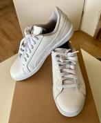 PUMA sneakers,35.5 (22cm), Puma, Wit, Ophalen of Verzenden, Sneakers of Gympen