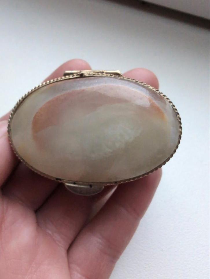 Vintage Gouden Pillendoosje met Agaat, Antiek en Kunst, Antiek | Overige Antiek, Ophalen of Verzenden