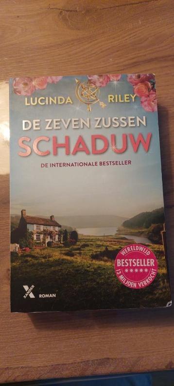 De zeven zussen  Schaduw  (wd30) beschikbaar voor biedingen