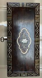 Antiek lepeldoosje met Parelmoer Inlegwerk en Sleutel, Ophalen of Verzenden